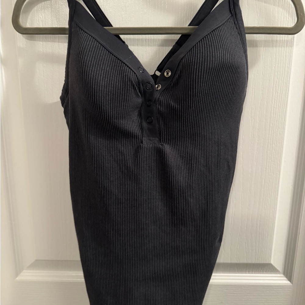 Ribbed V-Neck Tank Top - Black